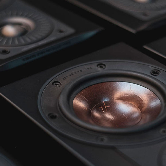 Quiero unos altavoces. ¿Monitores o columnas?