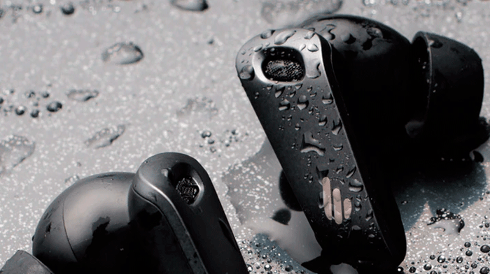 ¡Ayuda! ¿Qué hacer si se mojan los auriculares inalámbricos?