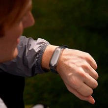 Cargar imagen en el visor de la galería, Plaud Note Pin Pulsera
