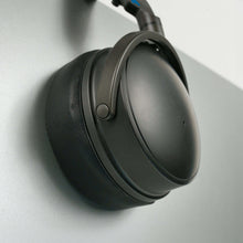 Load image into Gallery viewer, Dekoni Audio Sheepskin Audeze Maxwell - Reacondicionado
