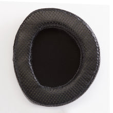 Load image into Gallery viewer, Dekoni Audio Elite Fenestrated Sheepskin Sennheiser - Reacondicionado
