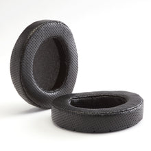 Load image into Gallery viewer, Dekoni Audio Elite Fenestrated Sheepskin Sennheiser - Reacondicionado
