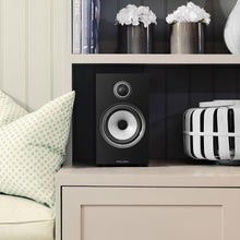 Load image into Gallery viewer, Bowers &amp; Wilkins 706 S2
