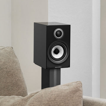 Bowers & Wilkins 707 S2