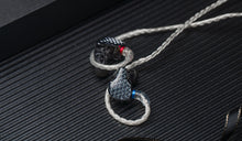 Cargar imagen en el visor de la galería, FiiO FA9 editorial
