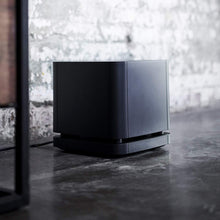 Cargar imagen en el visor de la galería, Bose Bass Module 500 editorial 1
