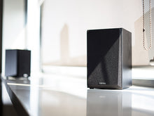 Cargar imagen en el visor de la galería, Edifier R980T editorial 2
