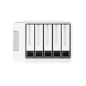 TerraMaster F5-221 frontal