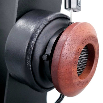 Dekoni Audio Custom Sheepskin Velour Grado editorial
