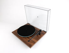 Cargar imagen en el visor de la galería, Rega Planar 2 MKII Walnut Edition general 5
