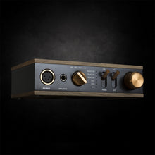 Cargar imagen en el visor de la galería, Klipsch Heritage AMP editorial 1
