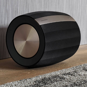 Bowers & Wilkins Formation Bass editorial