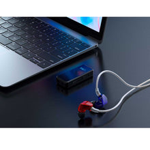 Cargar imagen en el visor de la galería, FiiO BTR3K editorial 3
