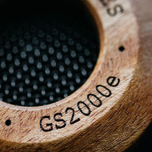 Load image into Gallery viewer, Grado GS2000E detalle 1
