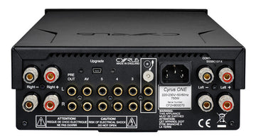 Cyrus One Core Bundle amplificador detrás