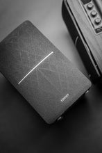 Cargar imagen en el visor de la galería, Edifier R1280DB negro editorial 3
