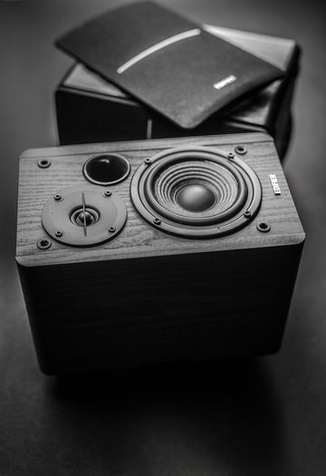 Edifier R1280DB negro editorial 4