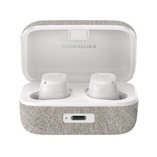 Load image into Gallery viewer, Sennheiser Momentum True Wireless 3 blanco estuche
