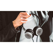 Cargar imagen en el visor de la galería, GRADO SR325x editorial 1
