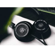 Cargar imagen en el visor de la galería, GRADO SR60x editorial 1
