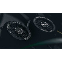 Cargar imagen en el visor de la galería, GRADO SR80x editorial 1
