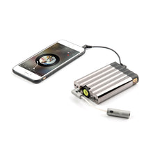 Cargar imagen en el visor de la galería, iFi Audio xCan editorial 1
